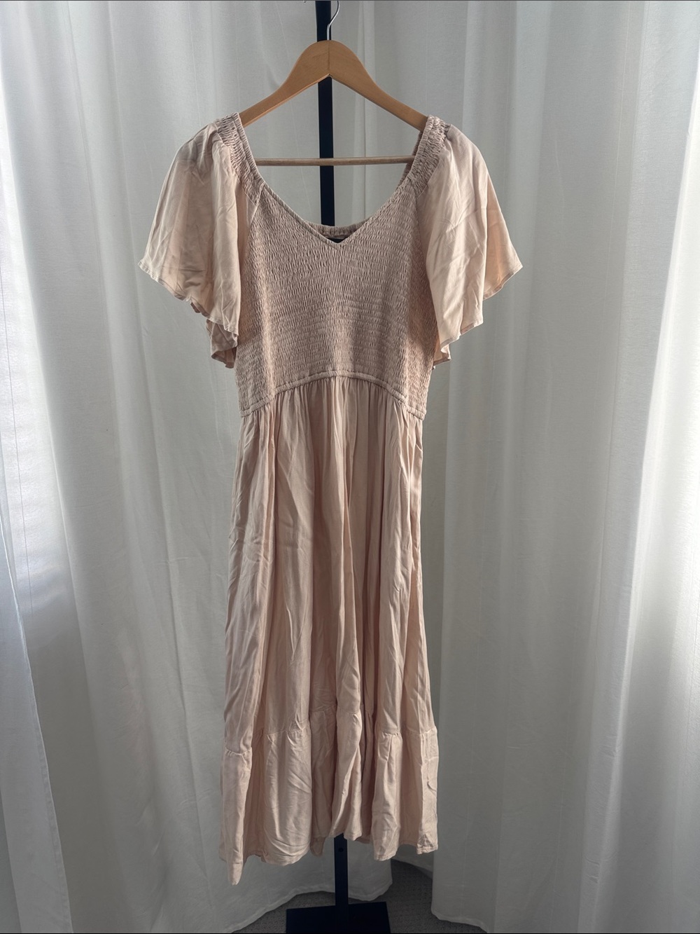 Women's Dusty Blush Smocked Maxi Dress with Flutter Sleeves